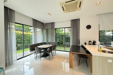 Bayou Creek, Leisure Farm