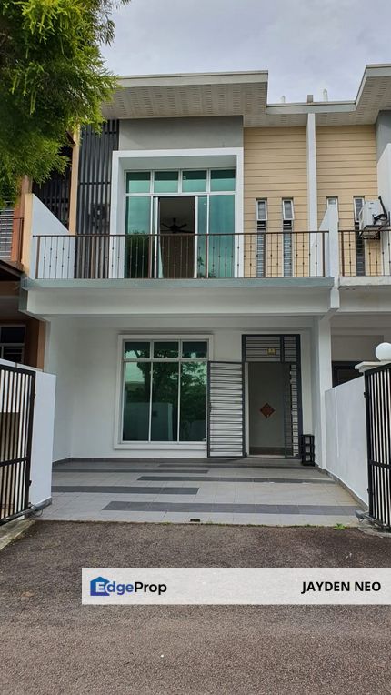 Austin Residence,Mount Austin,Rare Unit,Good COndition,Renovated Unit, Johor, Johor Bahru