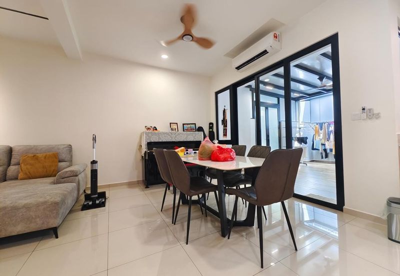 Sunway Citrine Lakehomes