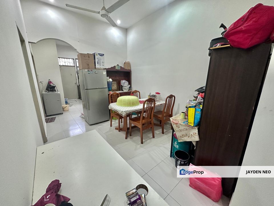 Kulai ioi,Jalan Belian,Rare Unit,Good Condition,Renvoated Unit, Johor, Kulai