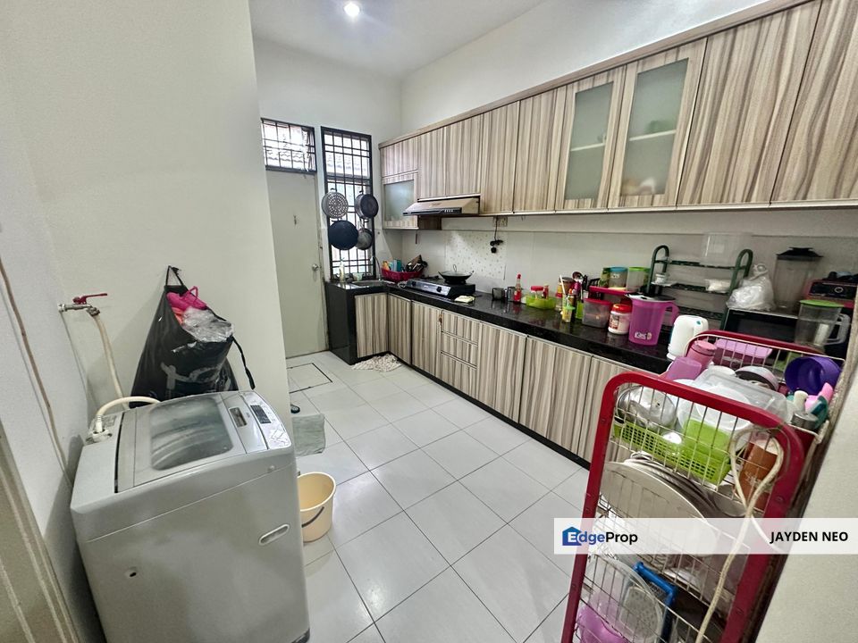 Kulai ioi,Jalan Belian,Rare Unit,Good Condition,Renvoated Unit, Johor, Kulai