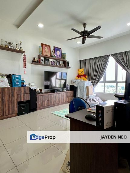 Tropez Danga bay,Full Loan,Fully Furnished,Sea View,Rare Unit, Johor, Johor Bahru