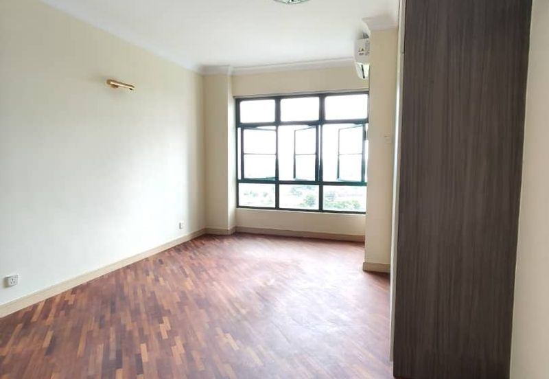 The Straits View, Bandar Baru Permas Jaya