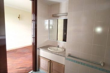 The Straits View, Bandar Baru Permas Jaya