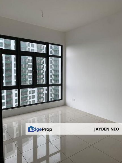 Full Loan! Cash Out! 8scape Condo @ Perling , Johor, Johor Bahru