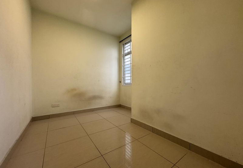 Eastbay Luxury Apartment