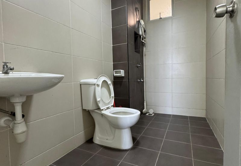 Eastbay Luxury Apartment