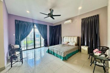 Clover @ Bandar Putra