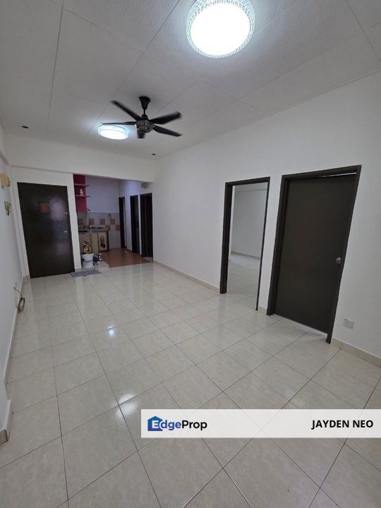 Full Loan/Nusa Bestari Shoplot Apartment/Fully Furnished/Skudai, Johor, Johor Bahru