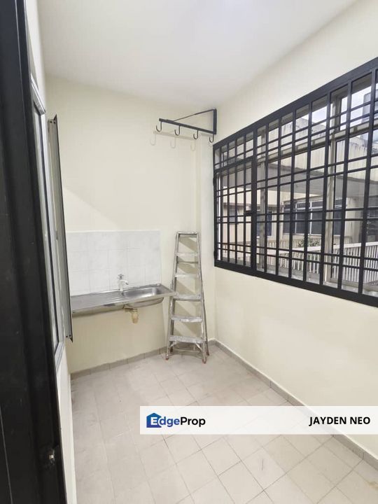 Sri Kenari Apartment @ Taman Tampoi Indah , Johor, Tampoi