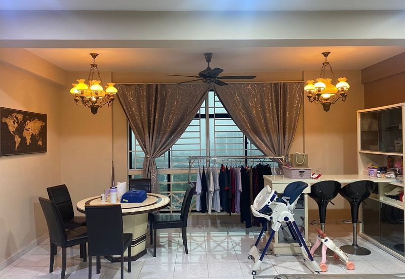 Mewah View Luxurious Apartments