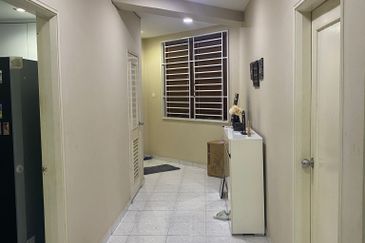 Mewah View Luxurious Apartments