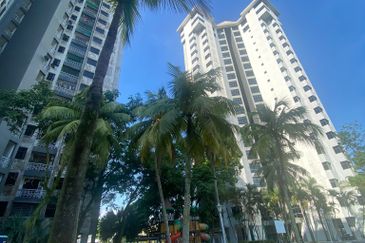 Mewah View Luxurious Apartments