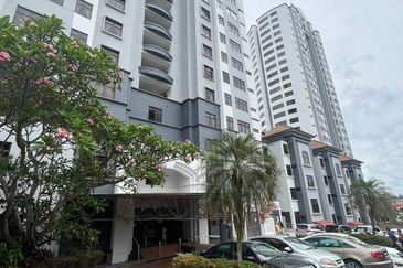 Aloha Tower Condominium