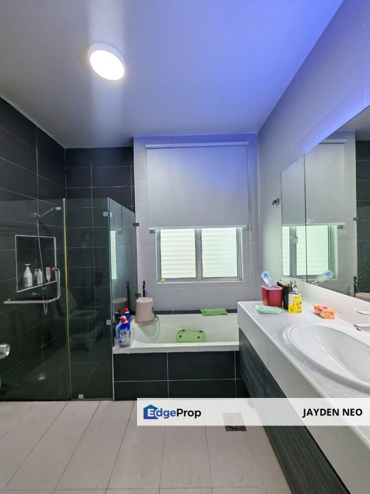 Kempas Utama Double Storey Semi-Detached, Johor, Johor Bahru
