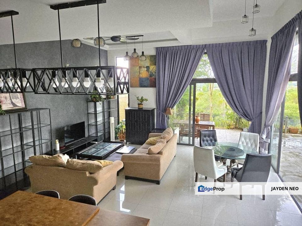 Emerald Residence Semi Detached Corner Lot (Unblock View+Renovated Unit), Johor, Nusajaya