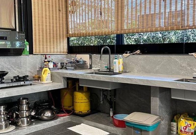 The WaterEdge Residences