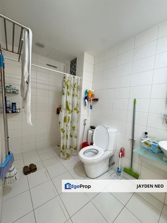 Greenfield Studio Unit Full Loan Available!!! (High Floor), Johor, Tampoi