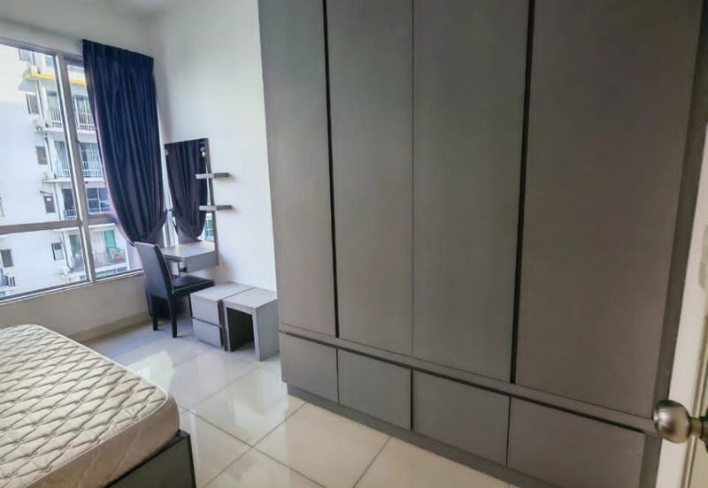 Dedaun Hijau (Greenfield Regency)