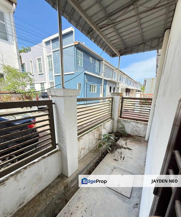 Taman Pulai HIjauan Double Storey Endlot 22x75sqft, Johor, Kangkar Pulai