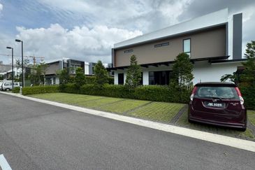 Senibong Cove Waterway Residences