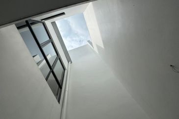 Senibong Cove Waterway Residences