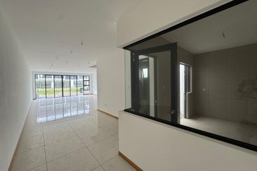 Senibong Cove Waterway Residences