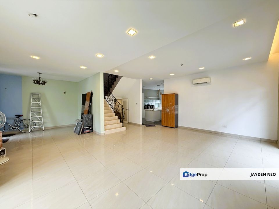 Dato Onn,Perjiranan 10,Rare Unit,Full Loan,Good Condition,Renovated Unit, Johor, Johor Bahru