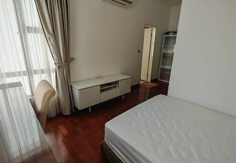 The Canal Garden South, Horizon Hills