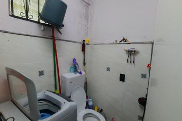 Flat Taman Ungku Tun Aminah