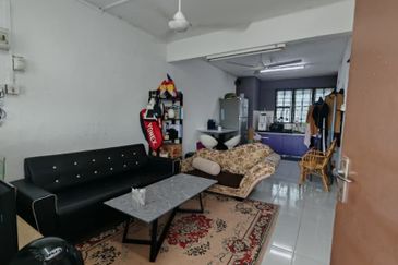 Flat Taman Ungku Tun Aminah