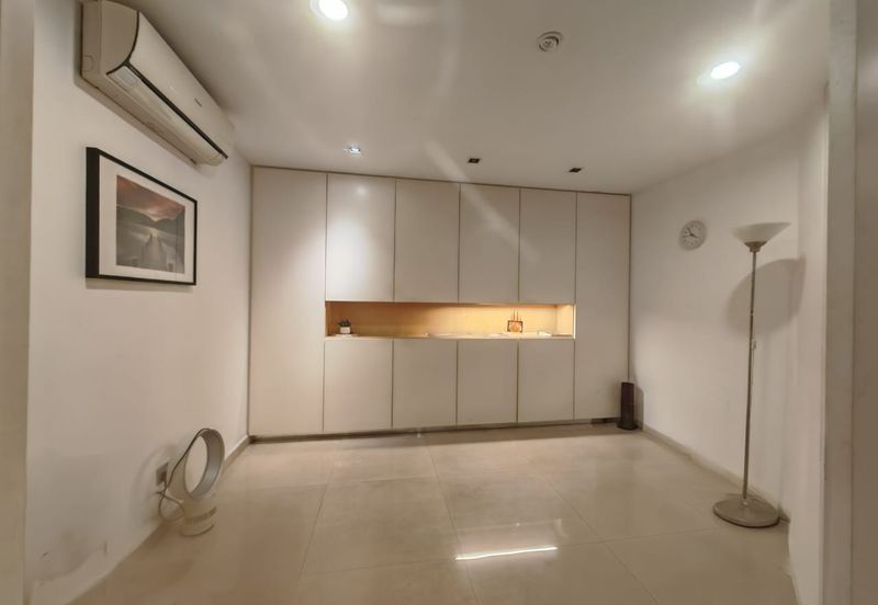 The Straits View, Bandar Baru Permas Jaya