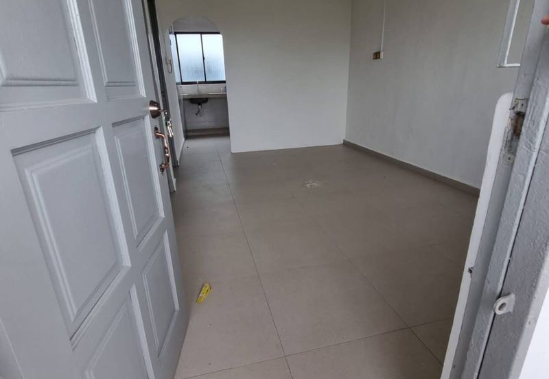 Flat Taman Ungku Tun Aminah