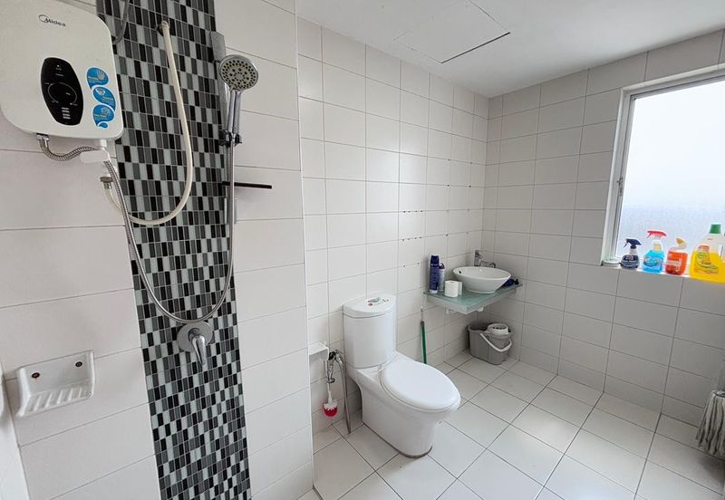 Dedaun Hijau (Greenfield Regency)