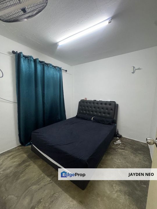 Tun Aminah Flat,Block 51,Rare Unit,Good Condition,Near 777 Restaurant , Johor, Johor Bahru