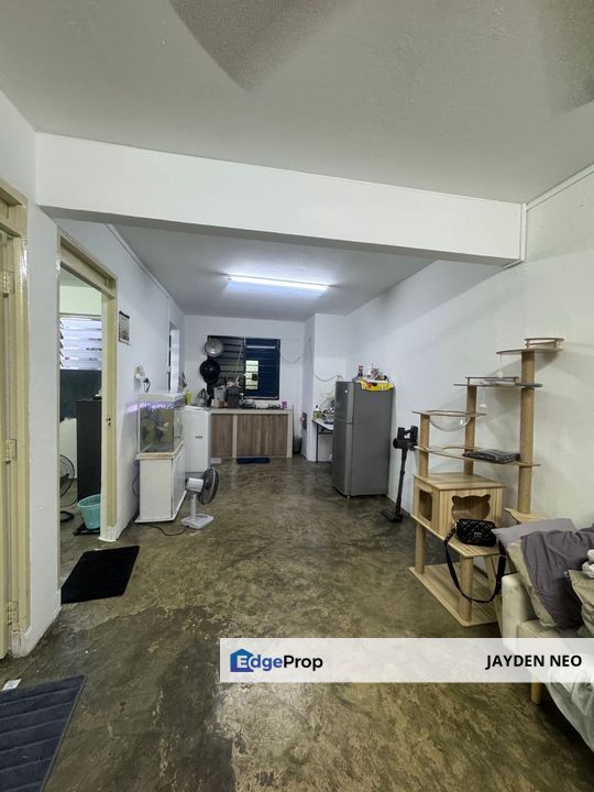 Tun Aminah Flat,Block 51,Rare Unit,Good Condition,Near 777 Restaurant , Johor, Johor Bahru