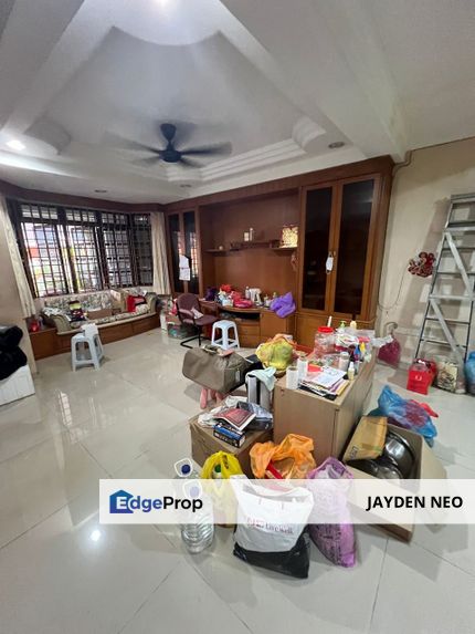 Jalan Anggerik 19 Taman Johor Jaya 5房3厕 装修单位, Johor, Johor Bahru