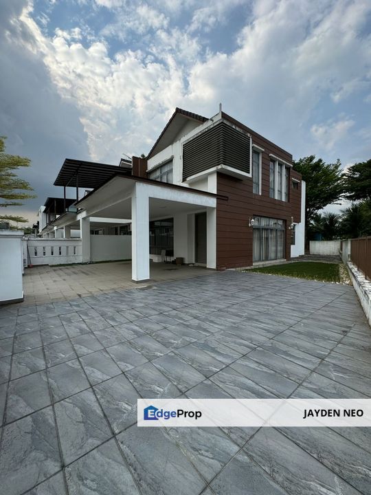 Taman Redang Lakeview 2 Double Storey Superlink Terrace Corner Lot for ...