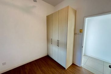 The WaterEdge Residences