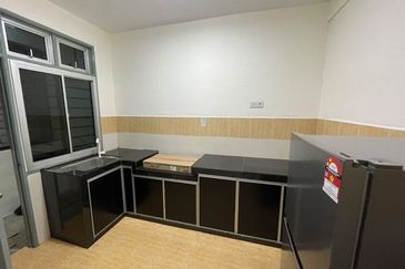 Indah Court Apartment