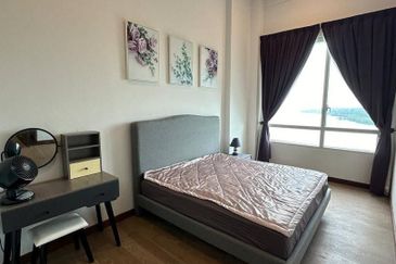 Puteri Cove Residences