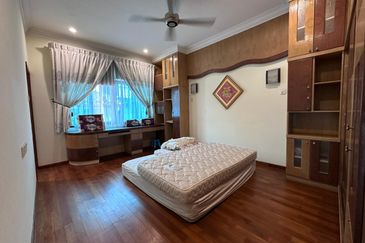 Taman Sutera Perling