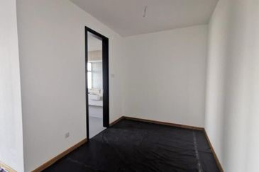 Senibong Cove Waterway Residences