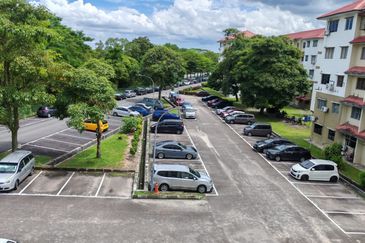 Rumah Pangsa Permas Jaya
