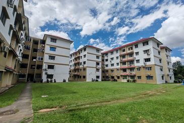 Rumah Pangsa Permas Jaya