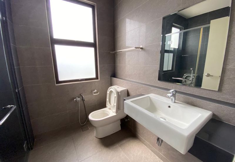 The Canal Garden South, Horizon Hills