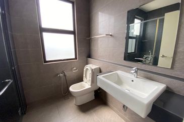 The Canal Garden South, Horizon Hills