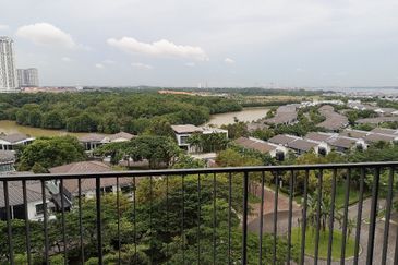 WaterEdge Residences