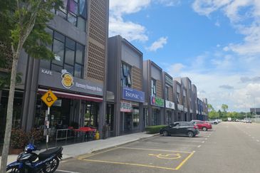 Taman Perindustrian I-Parc SAC Tamans Perindustrians I-Parcs SACs, 3 Storey Corner shoplot 