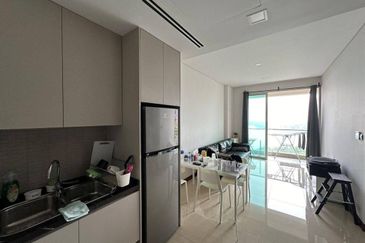 Puteri Cove Residences